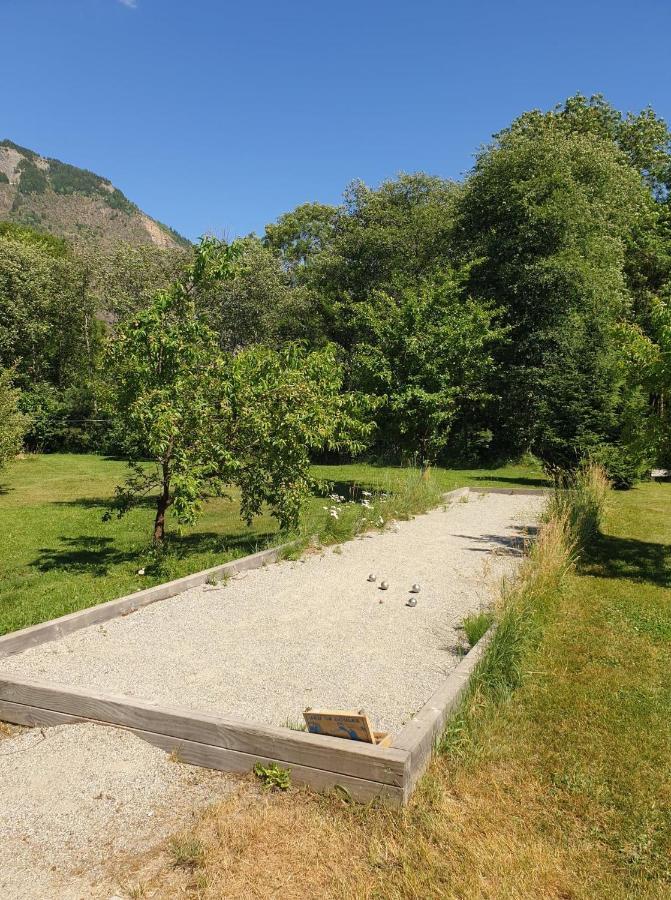 Whisperive Lodge - Le Vert Aux Bords De Rive Le Bourg-dʼOisans Esterno foto