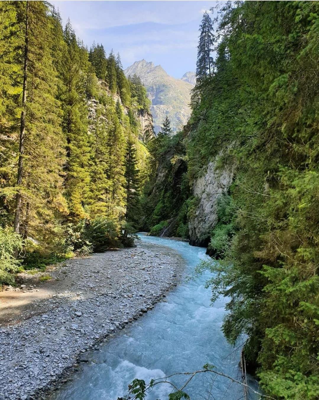 Whisperive Lodge - Le Vert Aux Bords De Rive Le Bourg-dʼOisans Esterno foto